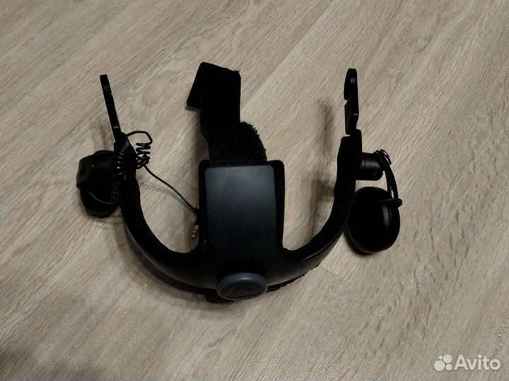 HTC Vive Шлем контроллер