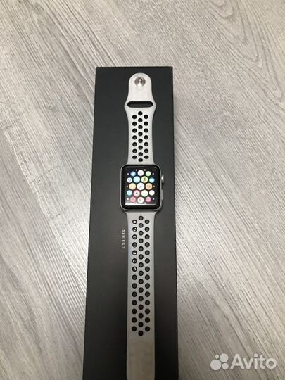 Часы apple watch 3 42mm nike