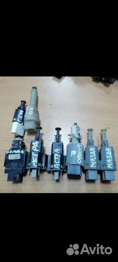 Датчик педали тормоза