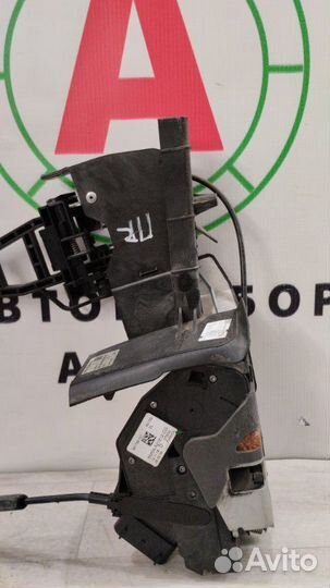 Замок двери передний правый Ford Focus CB8 1.6L