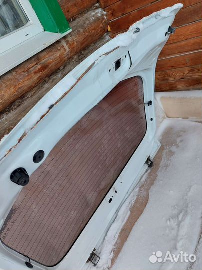 Крышка багажника renault sandero 1