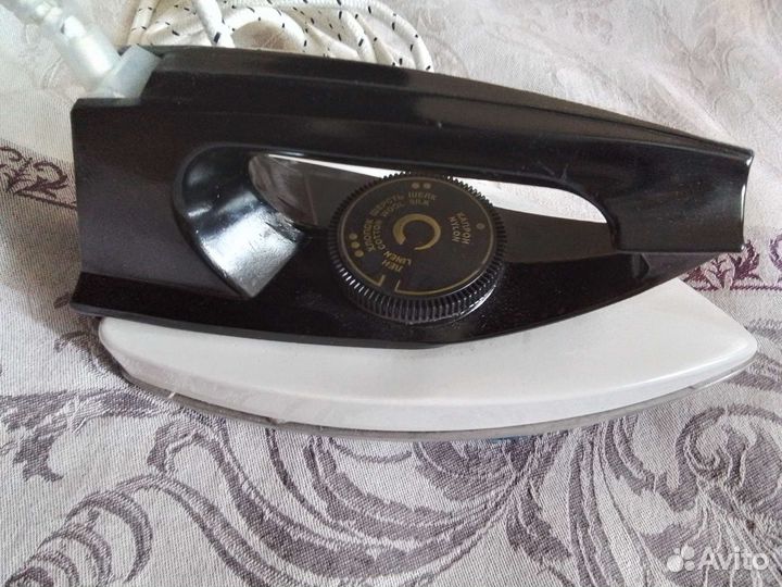 Утюг новый электр Россия и Италия автоматический