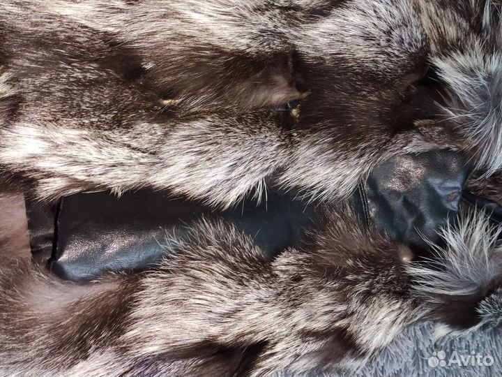 Меховая жилетка из чернобурки 46-48