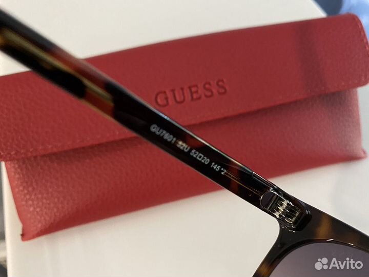 Очки Guess