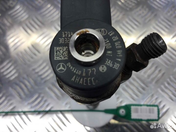 Форсунка Mercedes C-klasse 0445110177; A6480700287