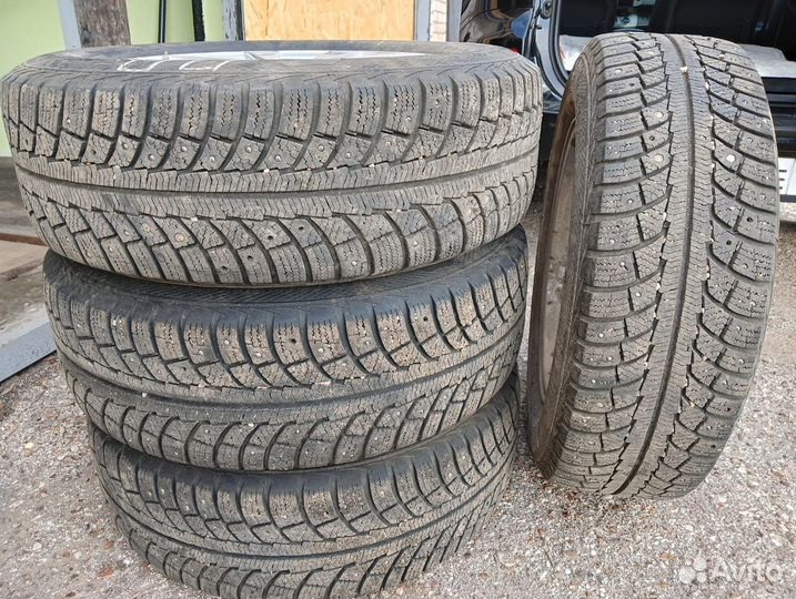 Gislaved Nord Frost 5 225/65 R17