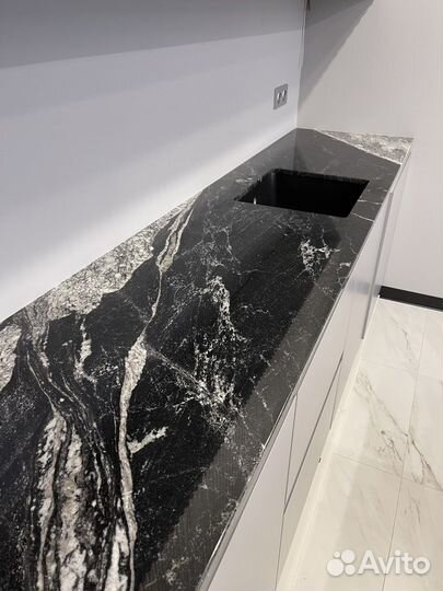Столешница из камня натурального камня гранит
