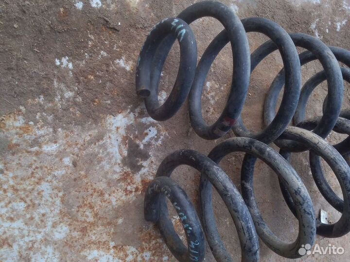 Пружина задняя Ниссан Кашкай 10