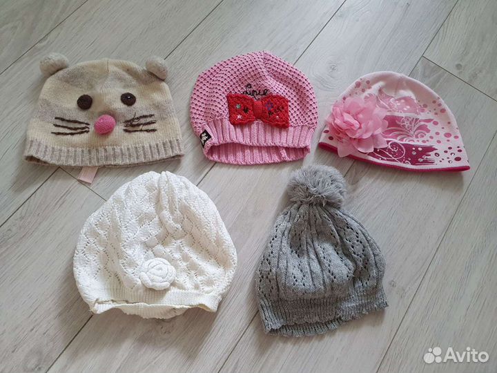 Разные шапки на девочку