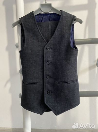 Школьный костюм