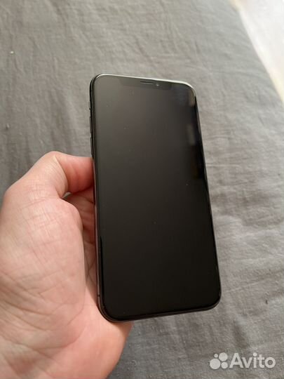 iPhone X, 64 ГБ