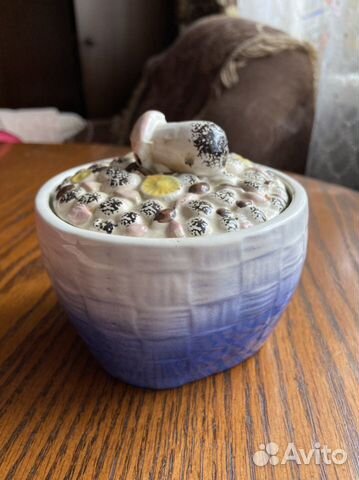 Кузовок с грибами, масленка сахарница