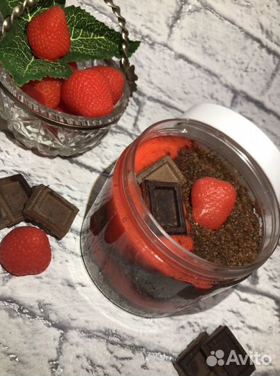 Скраб для тела «Клубника в шоколаде» 380мл