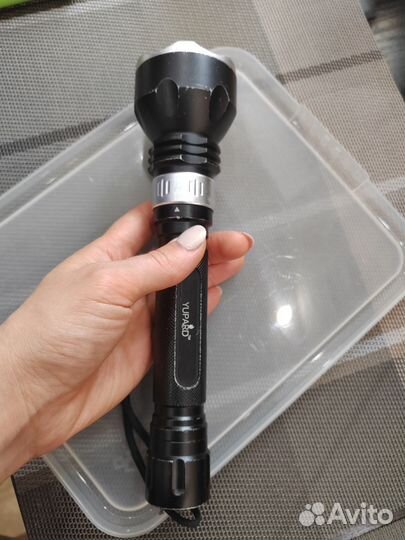Фонарик подводный