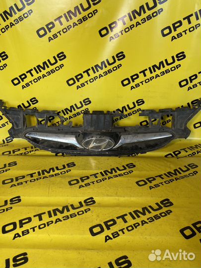 Решетка радиатора Hyundai Solaris