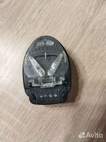 Универсальная зарядка для аккумуляторов