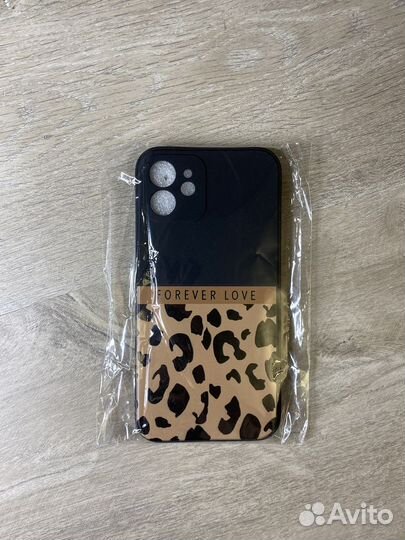 Чехол на iPhone 12