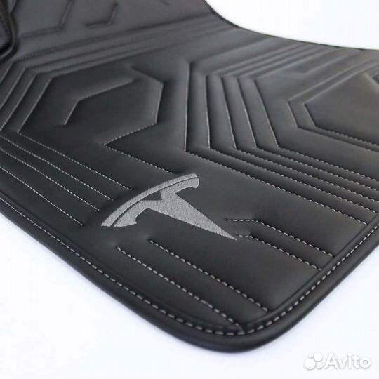 Коврики в салон автомобиля