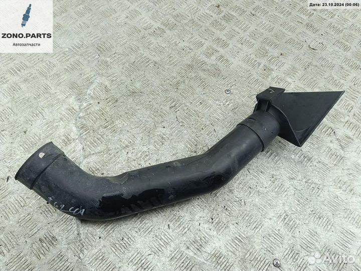 Воздуховод на Ford Mondeo III (2000-2007)