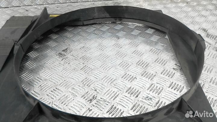 Диффузор вентилятора Infiniti QX56 2006 214767S000