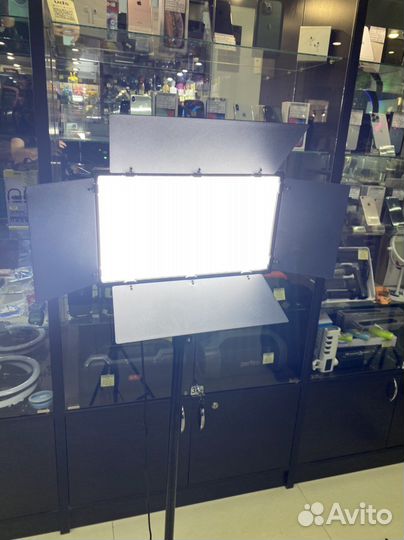 Видеосвет Pro Led U800+