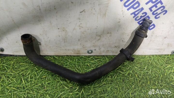 Патрубок системы охлаждения Renault Megane 3
