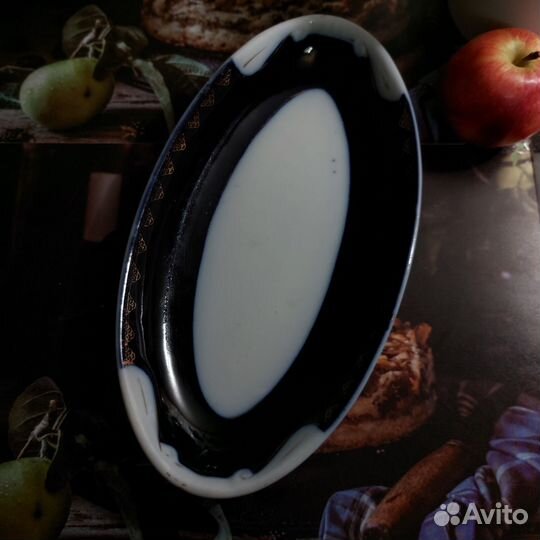 Овальное блюдо старое Дулево