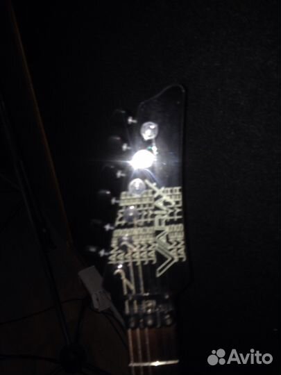 Электрогитара Variax с процессором line 6