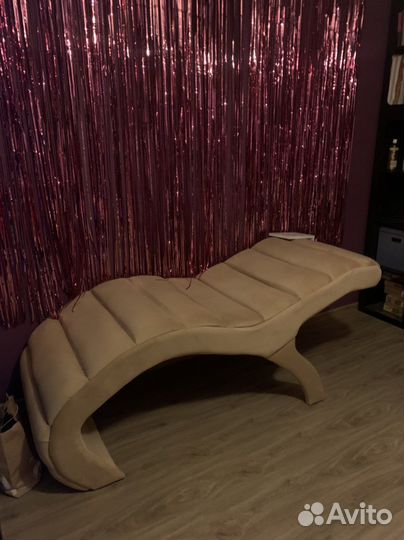 Кушетка для наращивания ресниц
