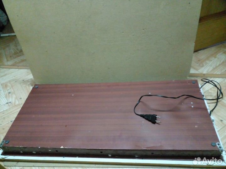 Картина с льющимся водопадом