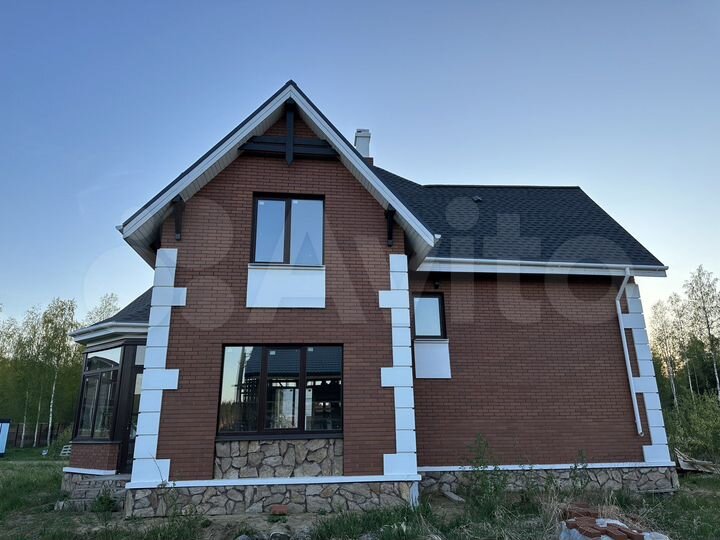 Коттедж 152 м² на участке 10 сот.