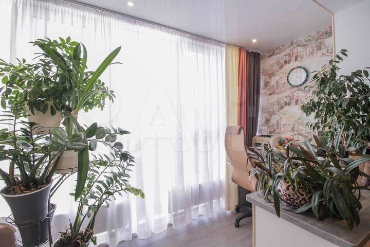 2-к. квартира, 56 м², 13/18 эт.