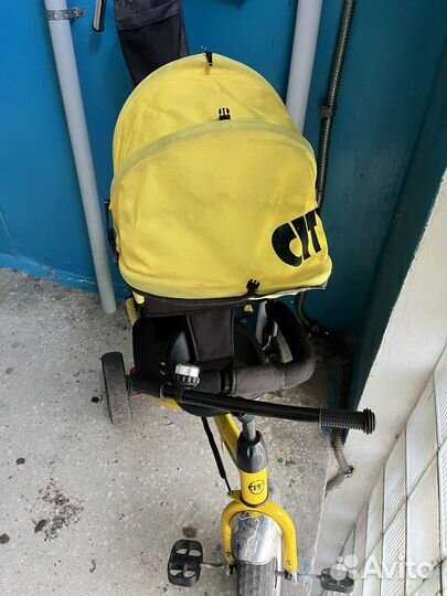 Детский трехколесный велосипед