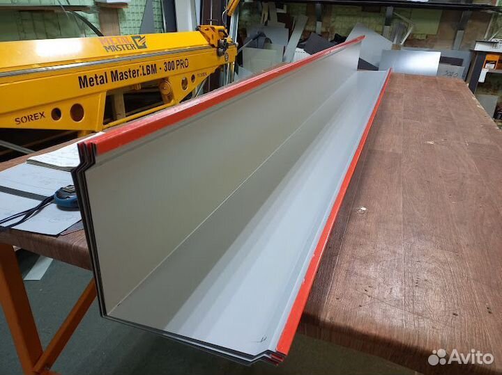 Углы для сэндвич панелей RAL 3020