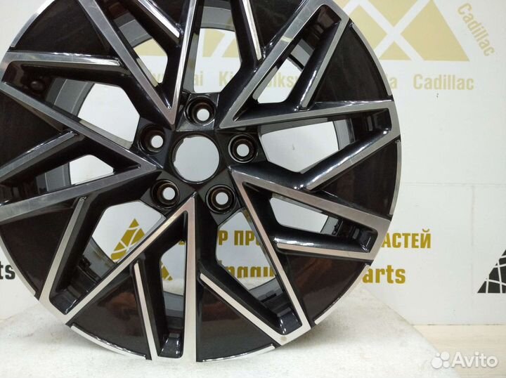 Диск литой R17 Skoda Octavia A8