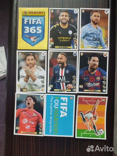 Наклейки Panini FIFA 365 2021. The Golden World of