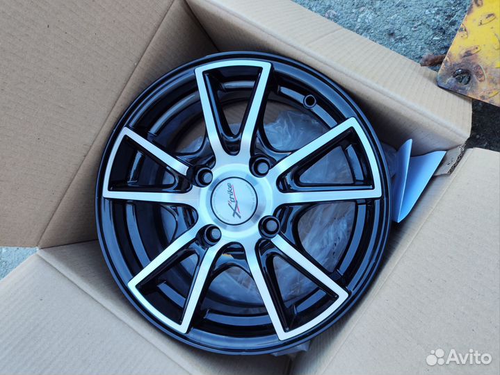 Диск литой r 14