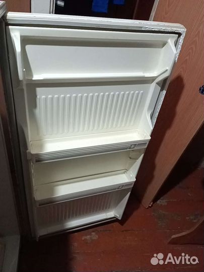 Холодильник бу рабочий