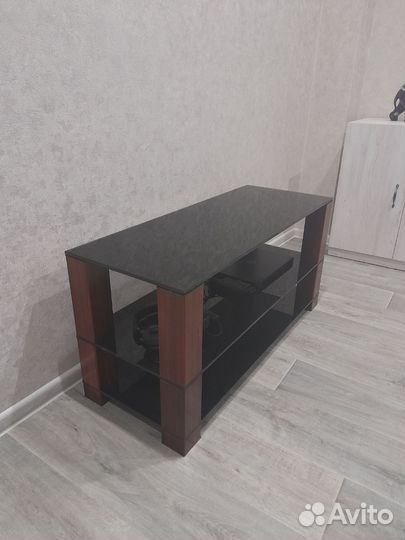 Тумба под телевизор