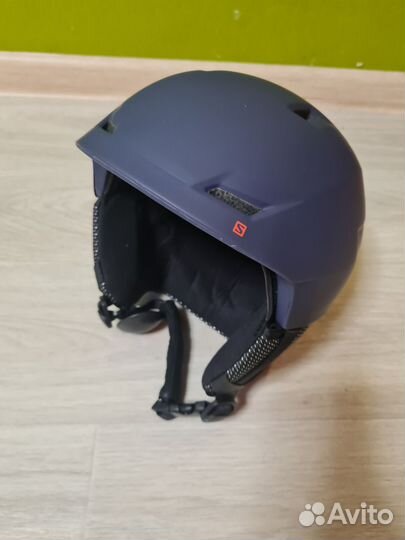Горнолыжный шлем