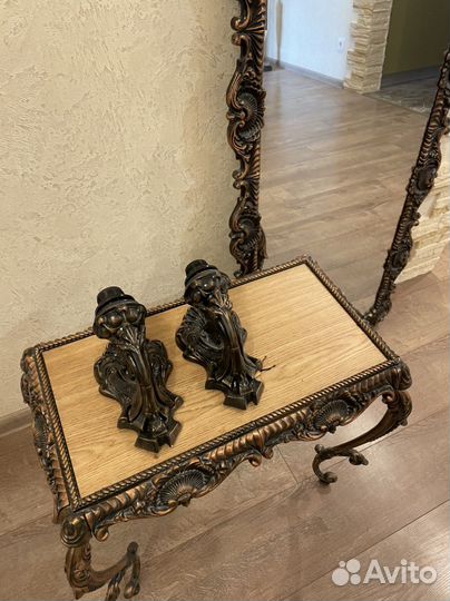 Комплект под бронзу, зеркало, светильники, столик