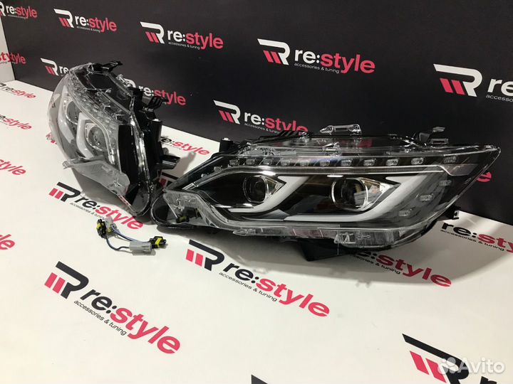 Фары Toyota Camry 55 11-17г Mercedes style D2072