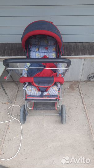 Прогулочная коляска