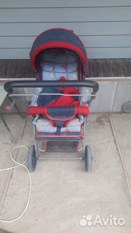 Прогулочная коляска