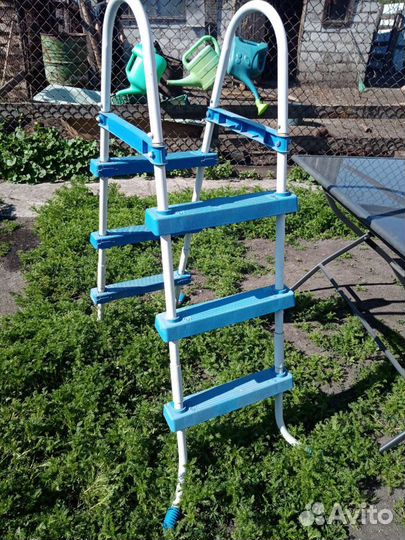 Лестница для каркасного бассейна бу