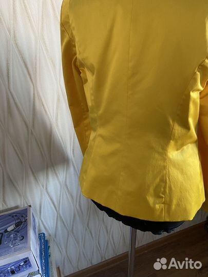 Пиджак женский 46 Италия