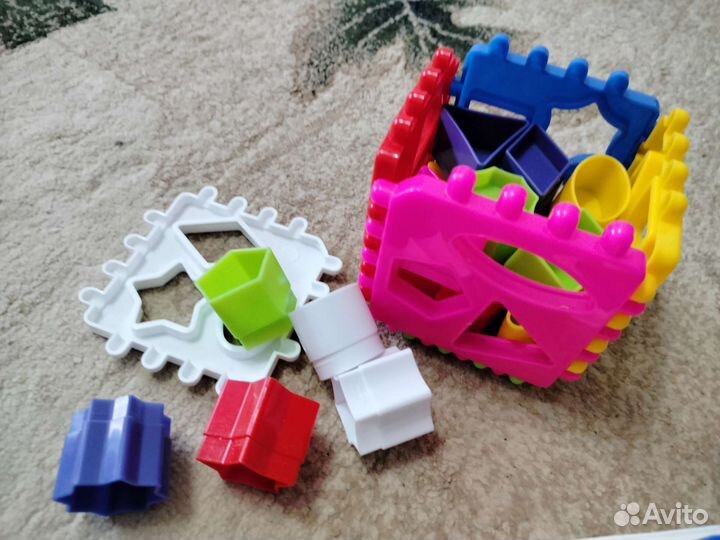 Развивающие игрушки