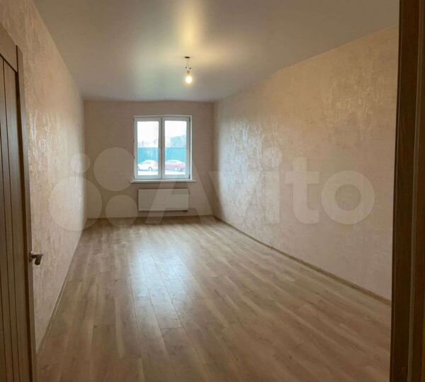 2-к. квартира, 50 м², 1/9 эт.