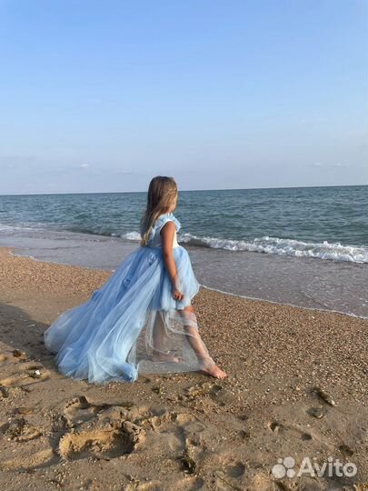 Нарядное платье для девочки