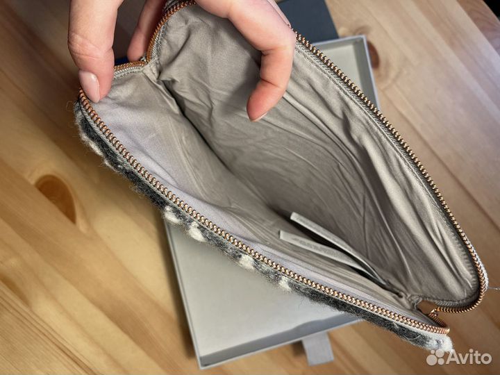 Чехол на iPad